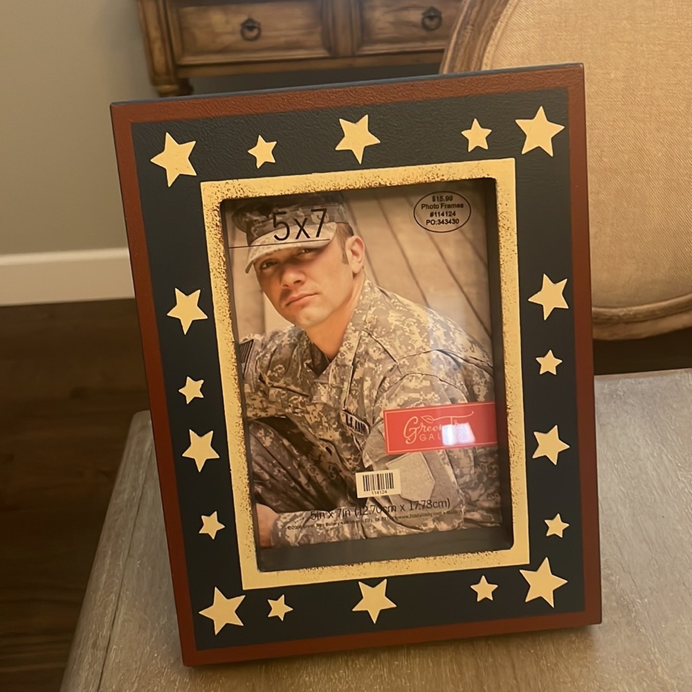 Picture frame - Picture 4 of 4